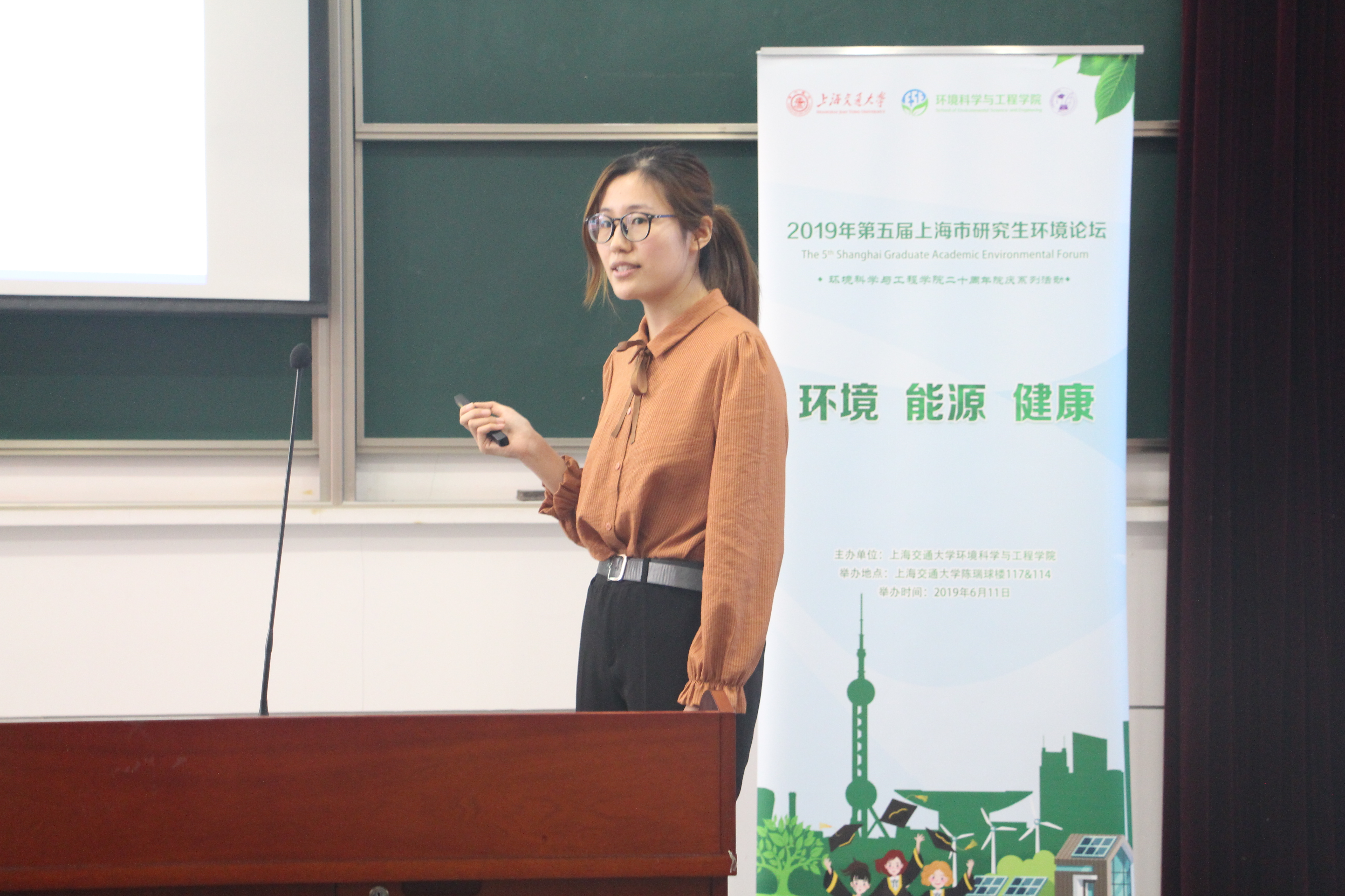 b569f58bdbe04c5b8e2e5b2f106de5bf.jpg b569f58bdbe04c5b8e2e5b2f106de5bf.jpg